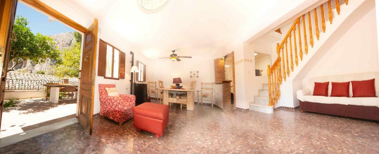 Casa El Chorro Con Magnificas Vistasアパートメント エクステリア 写真
